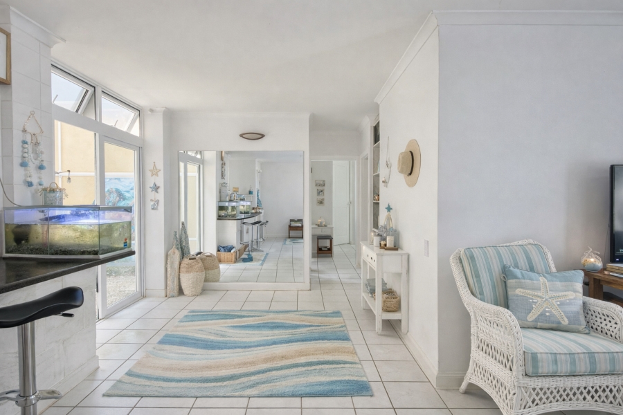 2 Bedroom Property for Sale in Harbour Island Western Cape